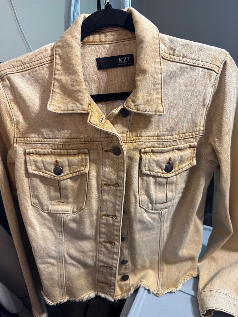 Kut from the kloth. size M